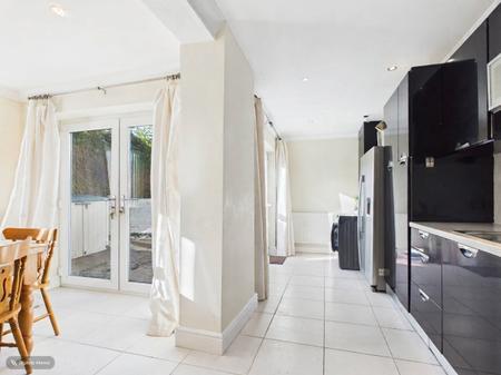 2 bedroom Semi-detached house for sale in West Cross Avenue, West Cross, Swansea, SA3