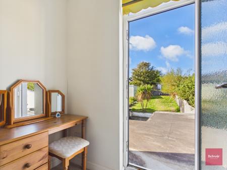 2 bedroom Semi-detached house for sale in West Cross Avenue, West Cross, Swansea, SA3