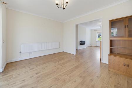 4 bedroom Detached house to let in Millands Close, Newton, Swansea, SA3