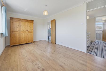 4 bedroom Detached house to let in Millands Close, Newton, Swansea, SA3