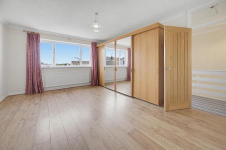 4 bedroom Detached house to let in Millands Close, Newton, Swansea, SA3