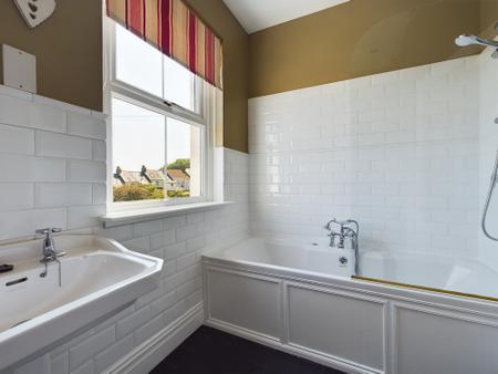 4 bedroom Terraced House to let in Kings Road, Mumbles, Swansea, SA3