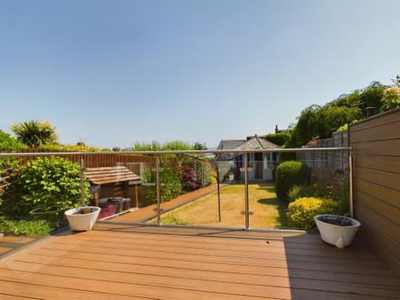 4 bedroom Terraced House to let in Kings Road, Mumbles, Swansea, SA3