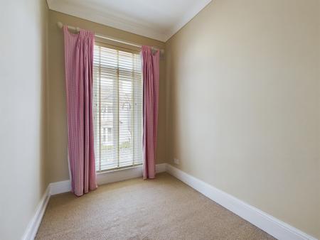 4 bedroom Terraced House to let in Kings Road, Mumbles, Swansea, SA3