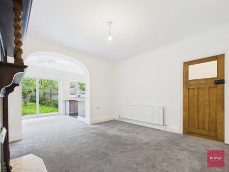 3 bedroom Detached house to let in Castle Road, Mumbles, Swansea, SA3