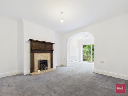 3 bedroom Detached house to let in Castle Road, Mumbles, Swansea, SA3
