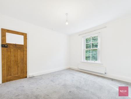 3 bedroom Detached house to let in Castle Road, Mumbles, Swansea, SA3