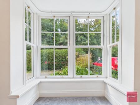3 bedroom Detached house to let in Castle Road, Mumbles, Swansea, SA3
