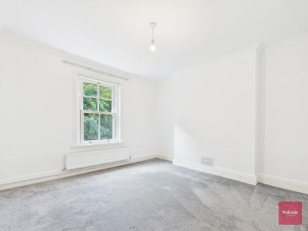 3 bedroom Detached house to let in Castle Road, Mumbles, Swansea, SA3