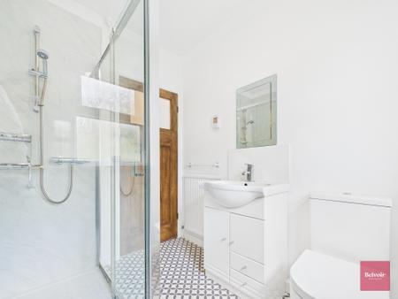 3 bedroom Detached house to let in Castle Road, Mumbles, Swansea, SA3