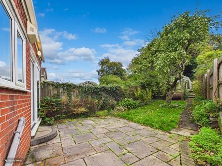 3 bedroom Detached house to let in Castle Road, Mumbles, Swansea, SA3