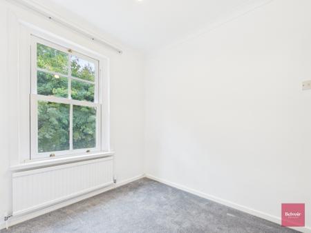 3 bedroom Detached house to let in Castle Road, Mumbles, Swansea, SA3