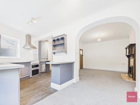 3 bedroom Detached house to let in Castle Road, Mumbles, Swansea, SA3