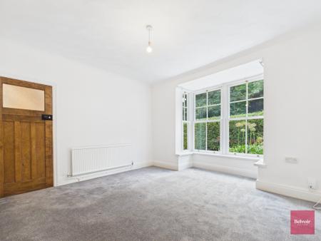 3 bedroom Detached house to let in Castle Road, Mumbles, Swansea, SA3