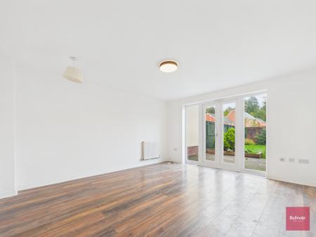 3 bedroom Town house to let in Gelli Grafog, Port Tennant, Swansea, SA1