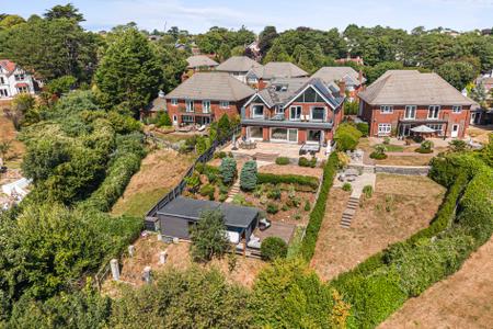 5 bedroom Detached house to let in Langland Grove, Langland, Swansea, SA3