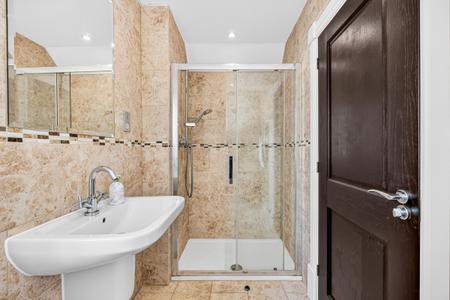 5 bedroom Detached house to let in Langland Grove, Langland, Swansea, SA3