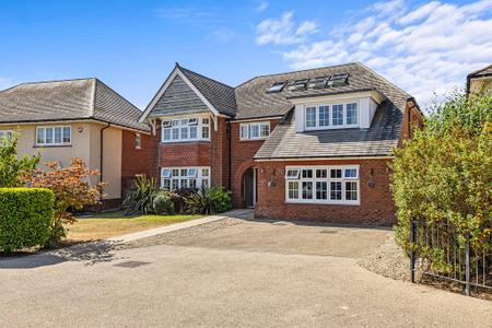 5 bedroom Detached house to let in Langland Grove, Langland, Swansea, SA3