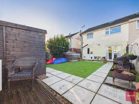 4 bedroom Semi-detached house for sale in Pen Y Fro, Dunvant, Swansea, SA2