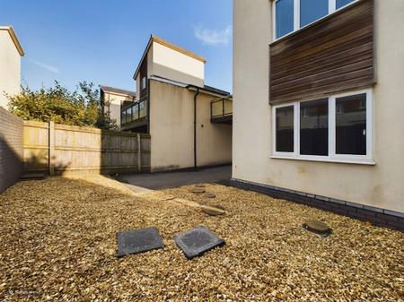 3 bedroom Town house for sale in Phoebe Road, Pentrechwyth, Swansea, SA1