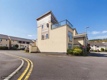 3 bedroom Town house for sale in Phoebe Road, Pentrechwyth, Swansea, SA1