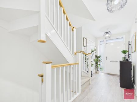 4 bedroom Town house to let in Ffordd Picton Turberville, Sketty, Swansea, SA2