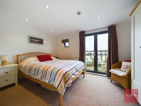 3 bedroom Duplex to let in St Margarets Court, Maritime Quarter, Manselton, Swansea, SA1