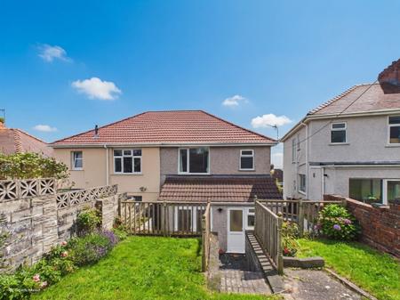 3 bedroom Semi-detached house to let in Lon Coed Bran, Cockett, Swansea, SA2