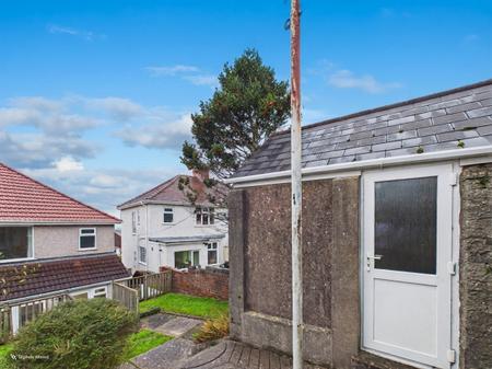 3 bedroom Semi-detached house to let in Lon Coed Bran, Cockett, Swansea, SA2