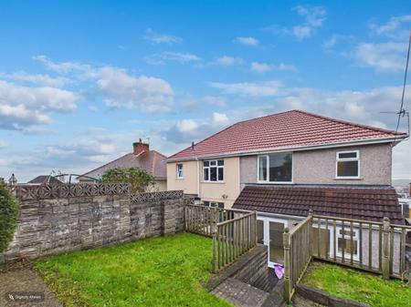 3 bedroom Semi-detached house to let in Lon Coed Bran, Cockett, Swansea, SA2