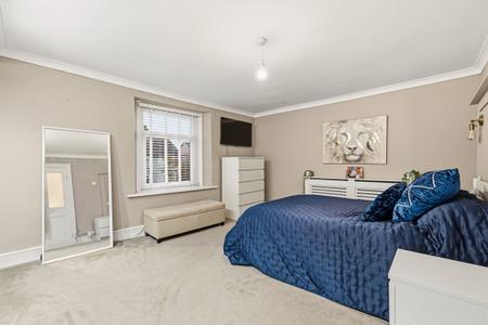 3 bedroom End of terrace house for sale in Gower Road, Sketty, Swansea, SA2