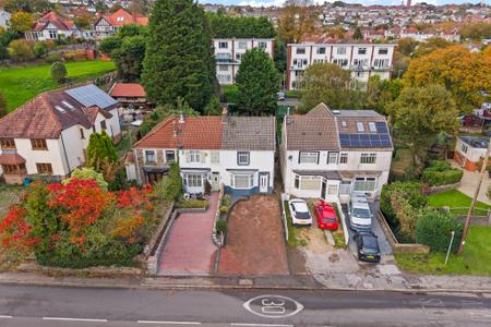 3 bedroom End of terrace house for sale in Gower Road, Sketty, Swansea, SA2