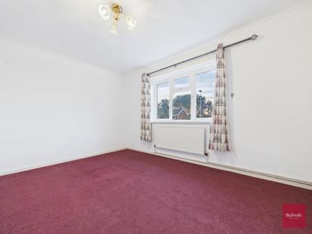 3 bedroom Flat for sale in Heather Crescent, Sketty, Swansea, SA2