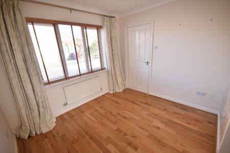 3 bedroom Detached house to let in Bristow Road, Cranwell, NG34