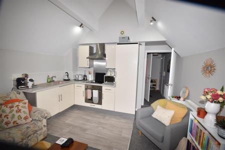 1 bedroom Flat for sale in Priory House, 45-47 St Catherines, Lincoln
