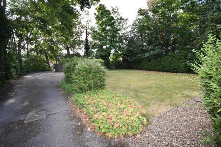 2 bedroom Flat for sale in Newark Road, Lincoln