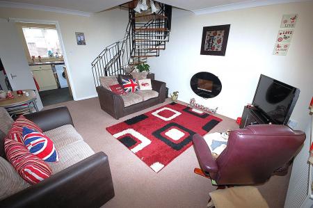 2 bedroom Terraced House for sale in St. Martins Close, Cranwell Village