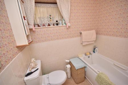 2 bedroom Bungalow for sale in Copeland Court, Sleaford
