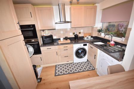 3 bedroom Terraced House for sale in Clare Close, Lincoln