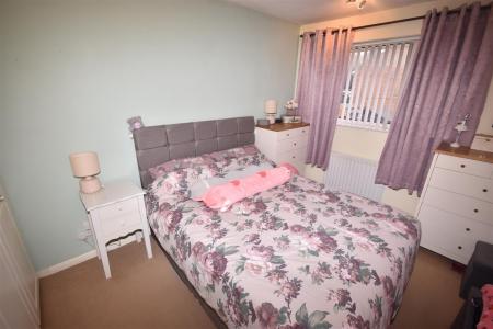 3 bedroom Terraced House for sale in Clare Close, Lincoln