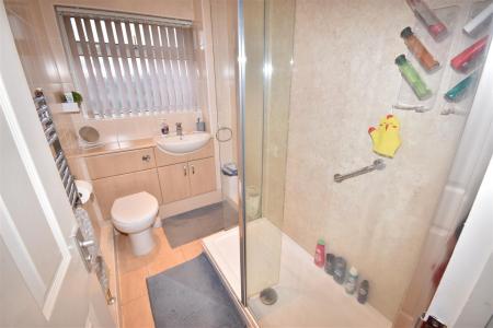 3 bedroom Terraced House for sale in Clare Close, Lincoln