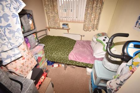 3 bedroom Terraced House for sale in Clare Close, Lincoln