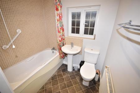 2 bedroom Terraced bungalow for sale in Horncastle Road, Bardney, Lincoln