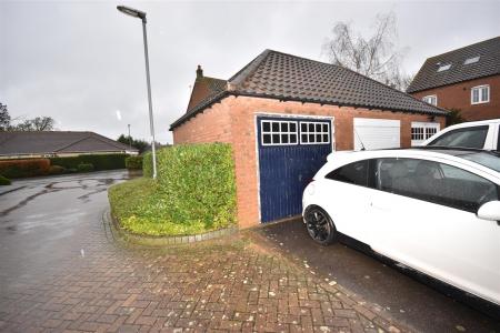 2 bedroom Terraced bungalow for sale in Horncastle Road, Bardney, Lincoln