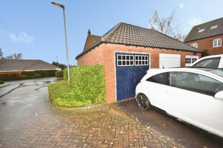 2 bedroom Terraced bungalow for sale in Horncastle Road, Bardney, Lincoln