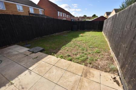 3 bedroom End of terrace house for sale in Snow Close, Holdingham