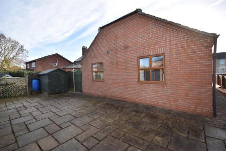 2 bedroom Detached bungalow for sale in Lincoln Road, Metheringham, Lincoln