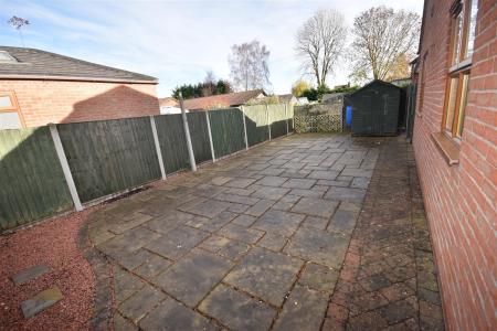 2 bedroom Detached bungalow for sale in Lincoln Road, Metheringham, Lincoln