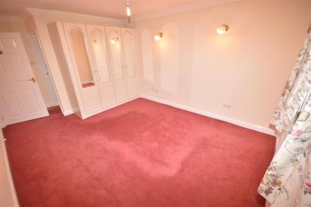 2 bedroom Detached bungalow for sale in Lincoln Road, Metheringham, Lincoln