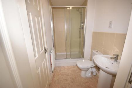 4 bedroom Terraced House for sale in Kinross Road, Sleaford